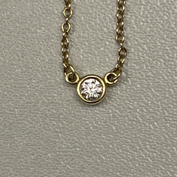 Tiffany & Co. Jewelry - Tiffany & Co. Elsa Peretti’s Diamonds by the Yard Single Diamond Pendant in Gold